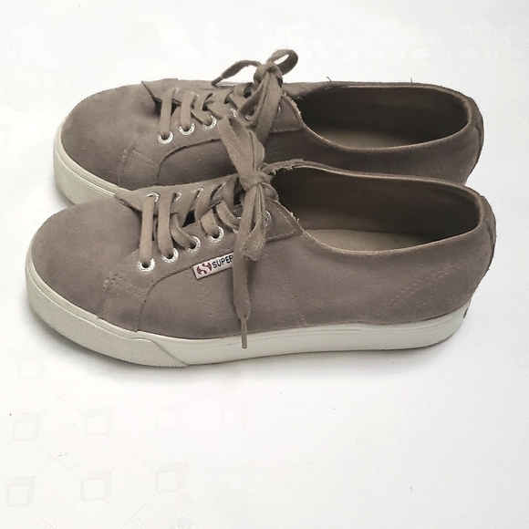 Superga Suede Platform Sneakers Size 9 - Picture 1 of 8